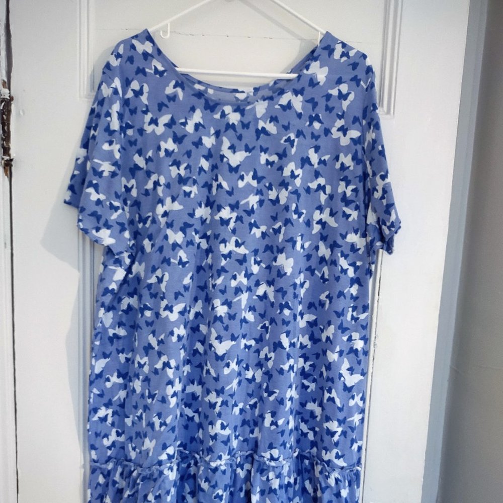 Two Dreams & Co nightgown 26/28 Set of two